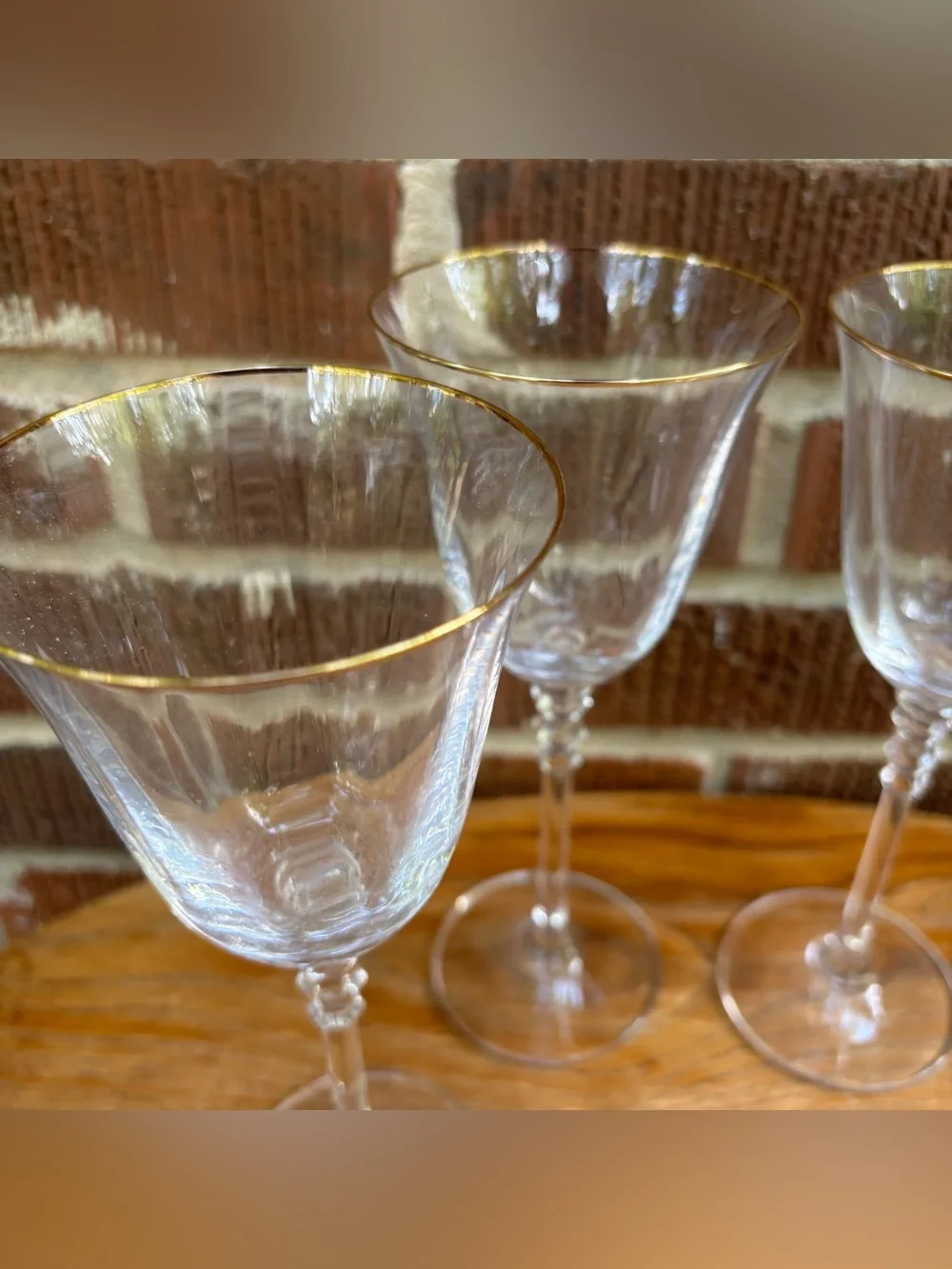MIKASA Sonata Gold Rim Wine Glasses Crystal Set of 4 8 in tall